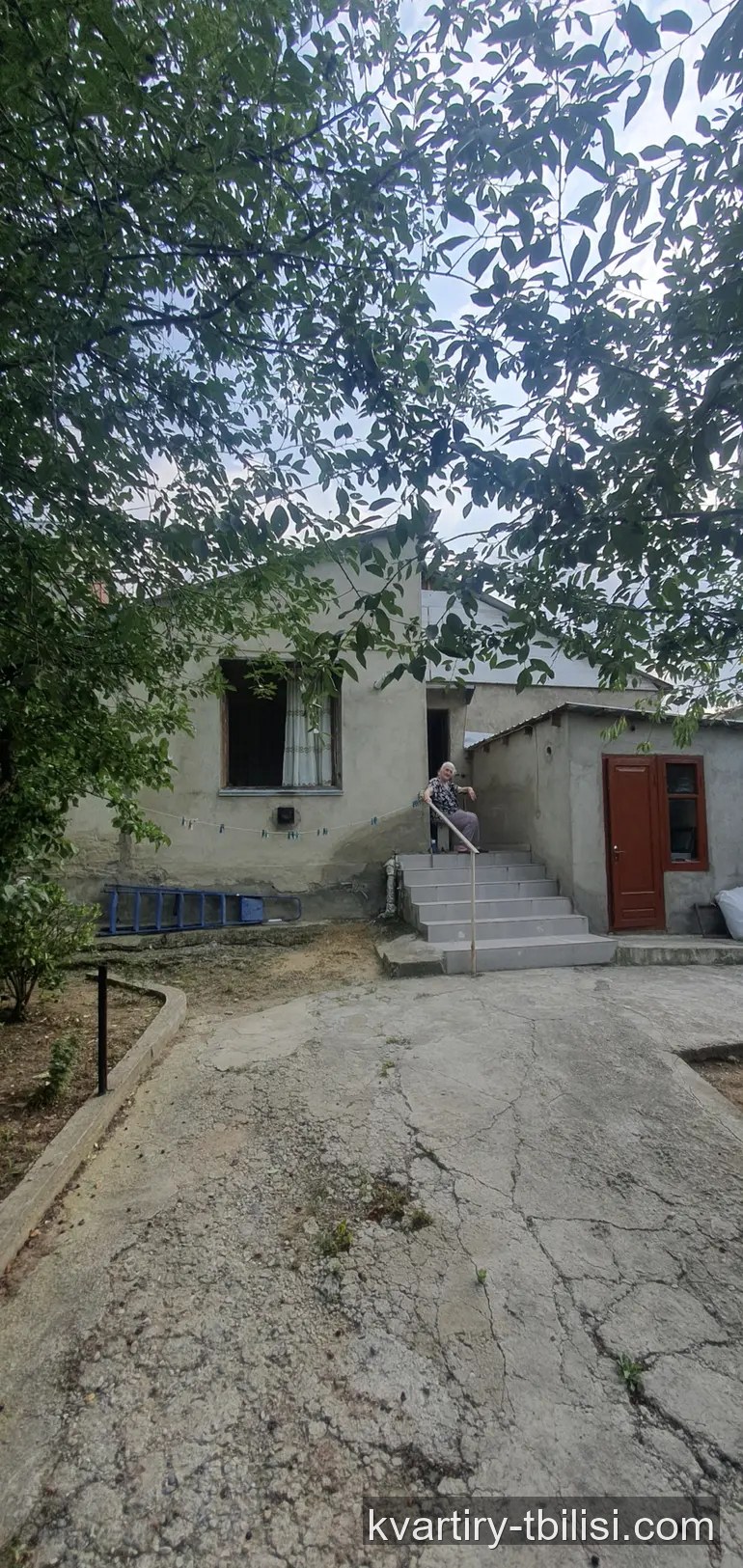 4-bedroom apartment