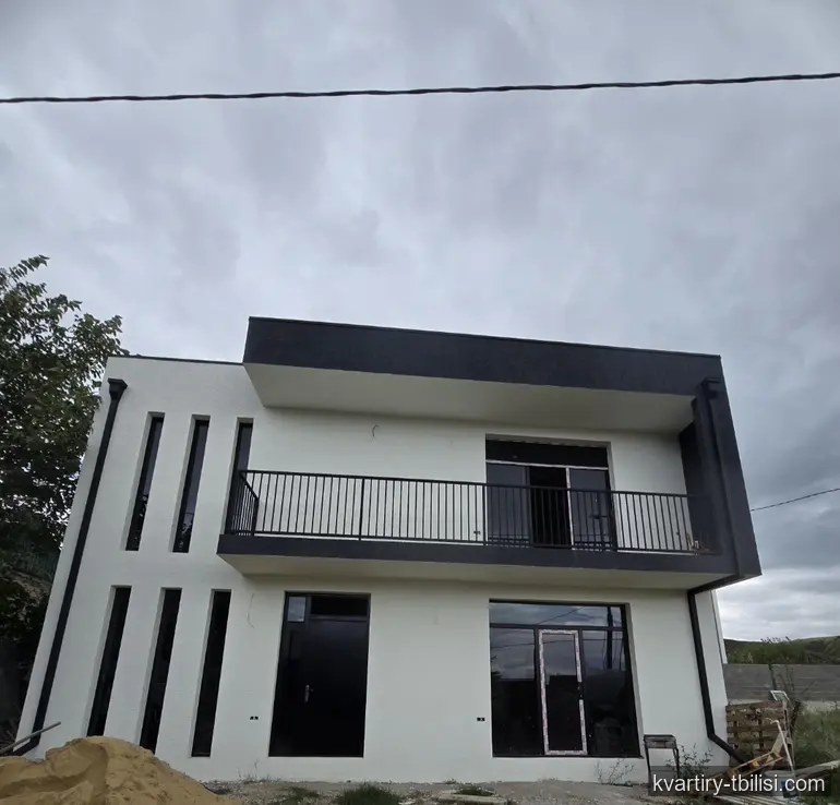 9-bedroom House for sale in Mukhiani, Tbilisi, 250 sqm — 210 000 USD | Tbilisi Homes