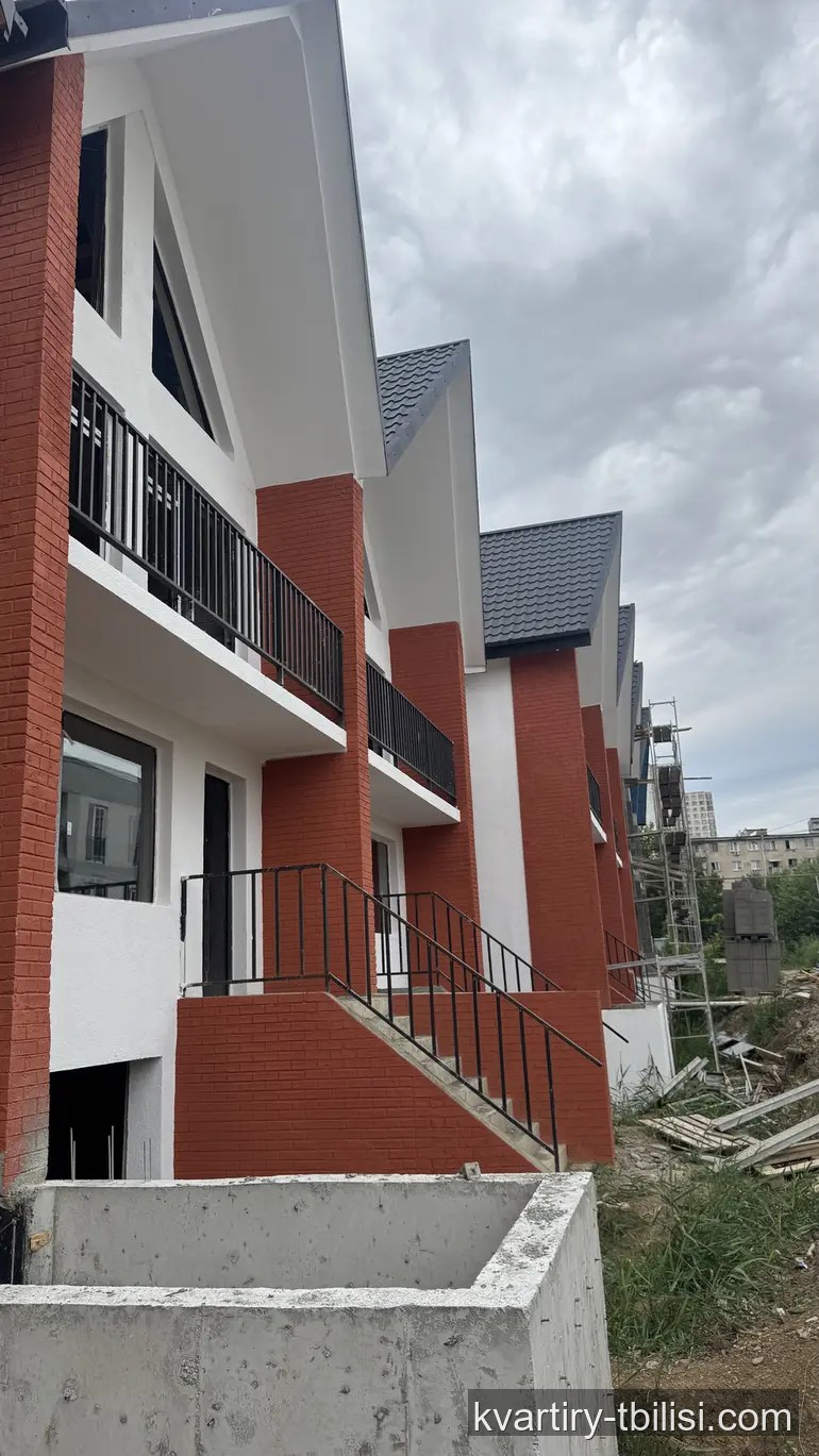 9-bedroom House for sale in Mukhiani, Tbilisi, 220 sqm — 200 000 USD | Tbilisi Homes
