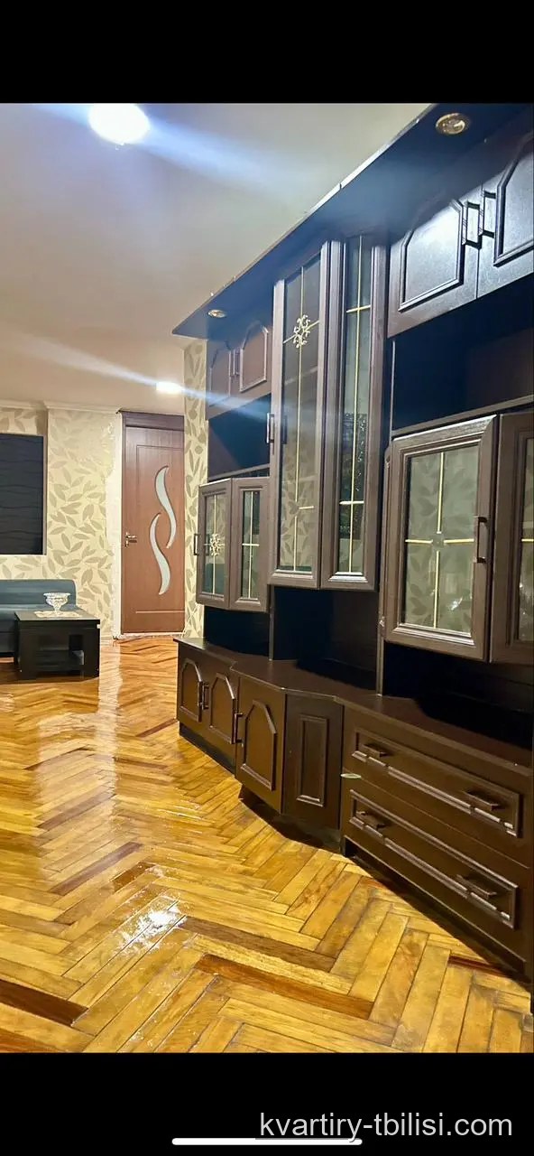 იყიდება 11 ოთახიანი სახლი ნაძალადევში, 135 მ² — 140 000 USD | Tbilisi Homes