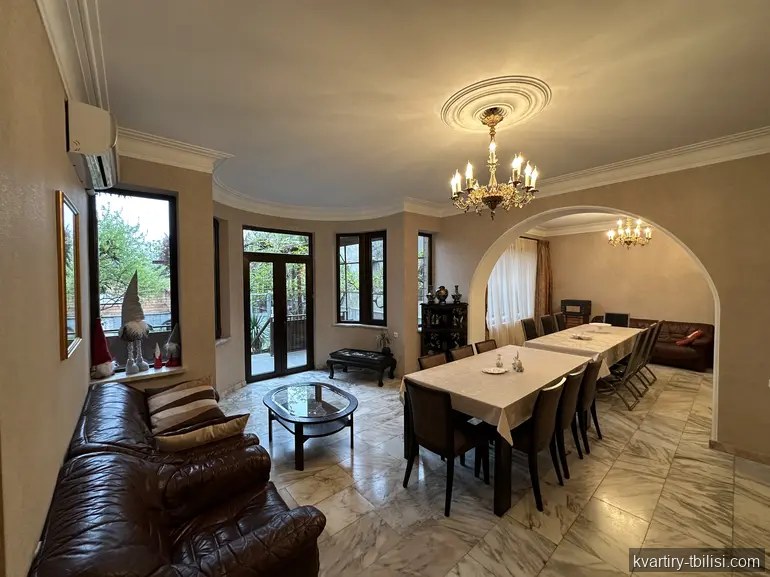 11-bedroom House for sale in Nadzaladevi, Tbilisi, 462.52 sqm — 570 000 USD | Tbilisi Homes
