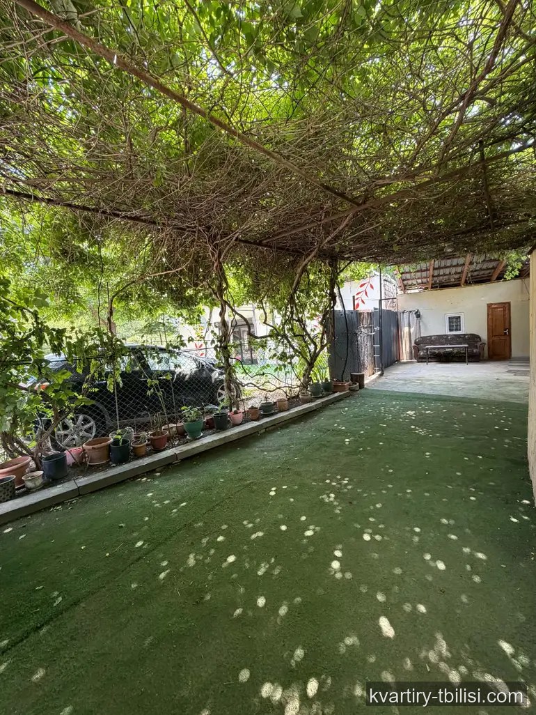 7-bedroom House for sale in Nadzaladevi, Tbilisi, 201 sqm — 149 000 USD | Tbilisi Homes