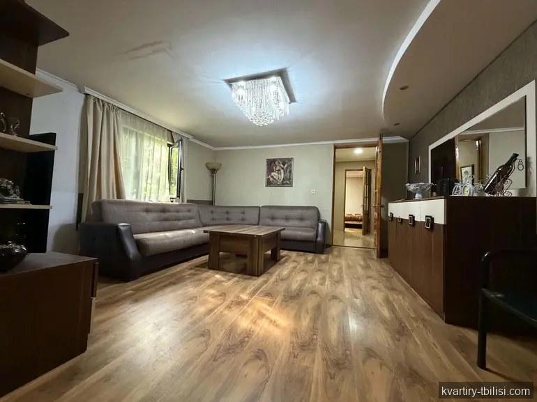 7-bedroom House for sale in Nadzaladevi, Tbilisi, 201 sqm — 149 000 USD | Tbilisi Homes
