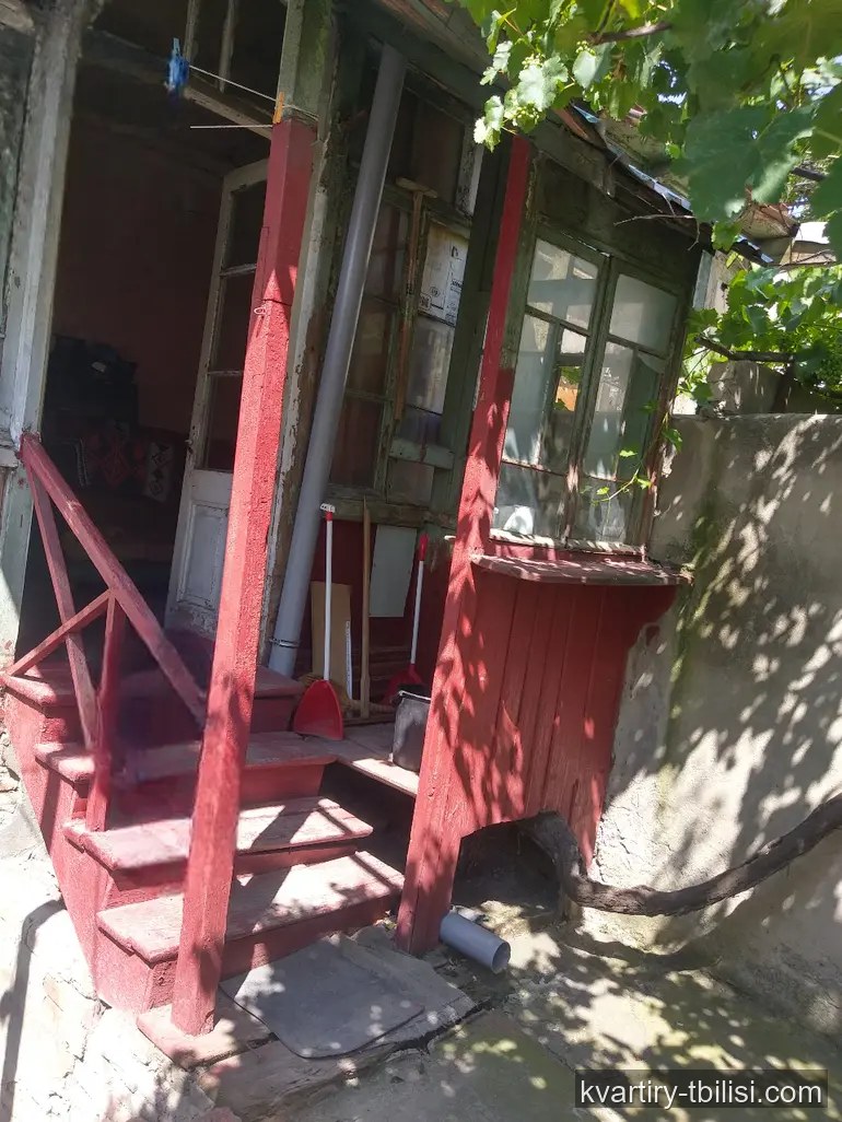 8-bedroom House for sale in Nadzaladevi, Tbilisi, 105 sqm — 65 000 USD | Tbilisi Homes