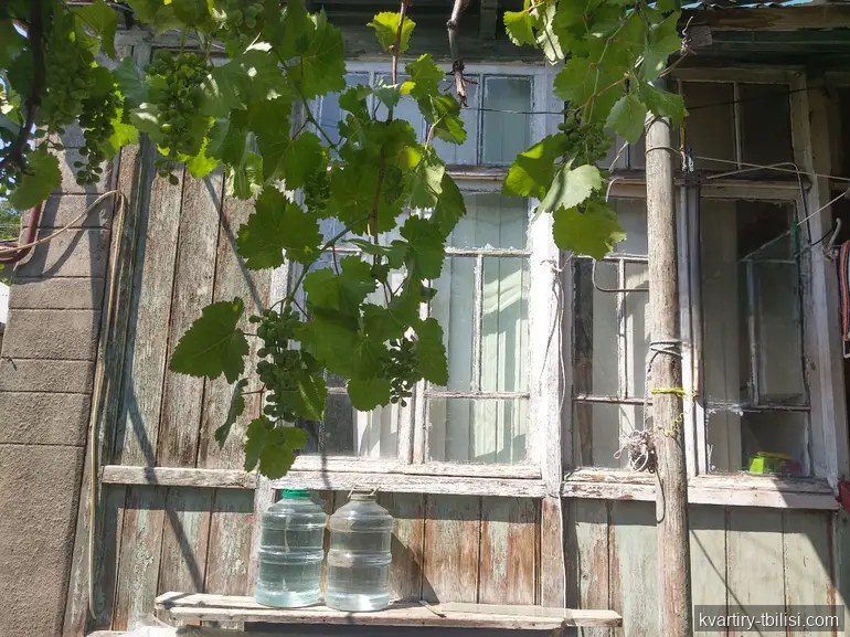 8-bedroom House for sale in Nadzaladevi, Tbilisi, 105 sqm — 65 000 USD | Tbilisi Homes