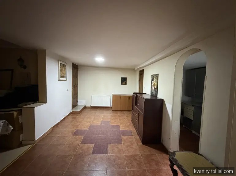 8-bedroom House for sale in Nadzaladevi, Tbilisi, 200 sqm — 150 000 USD | Tbilisi Homes