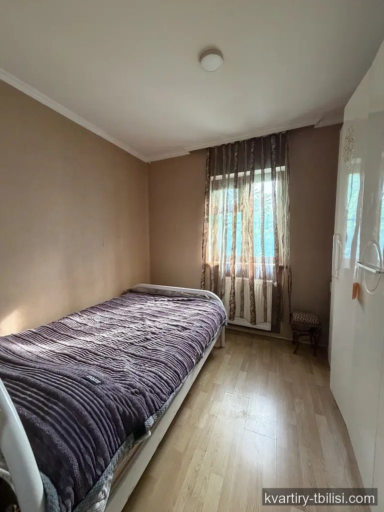 8-bedroom House for sale in Nadzaladevi, Tbilisi, 200 sqm — 150 000 USD | Tbilisi Homes
