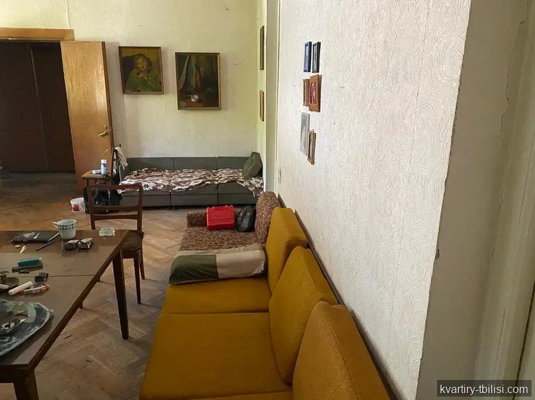 8-bedroom House for sale in Nadzaladevi, Tbilisi, 1115 sqm — 310 000 USD | Tbilisi Homes