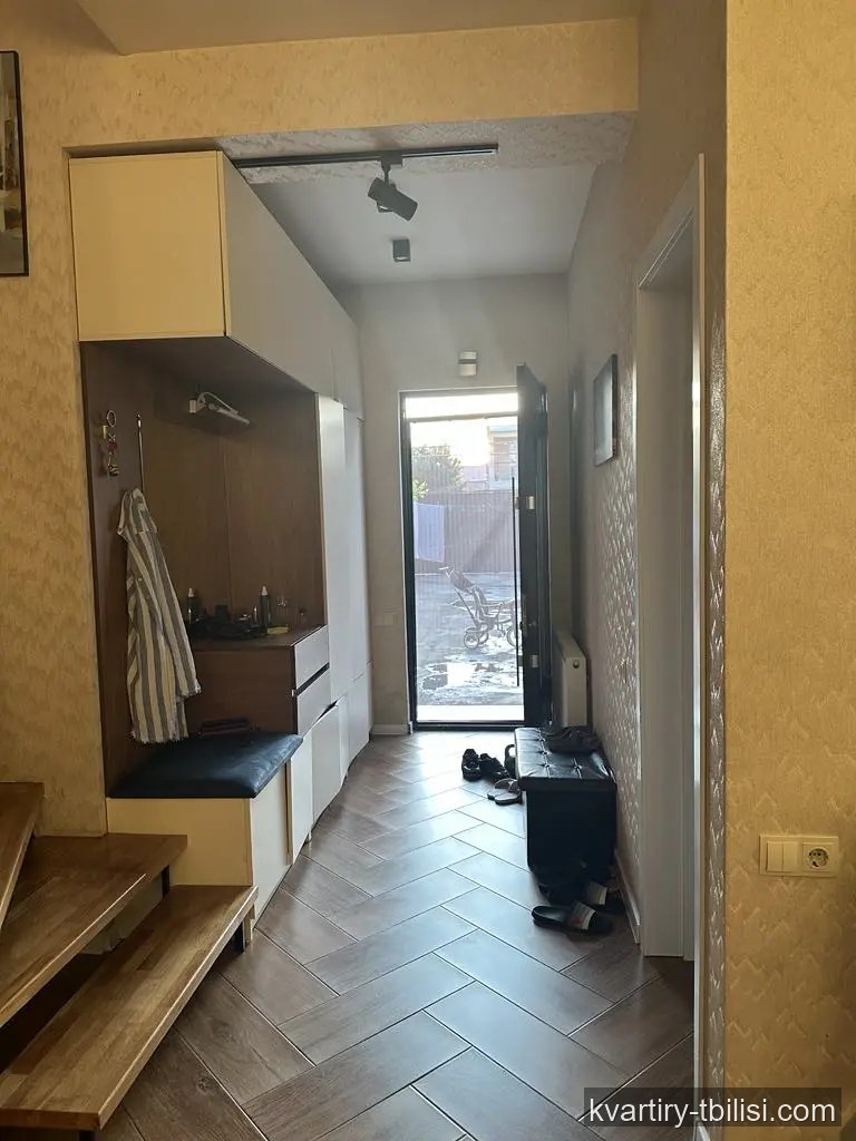 იყიდება 8 ოთახიანი სახლი ორხევში, 150 მ² — 165 000 USD | Tbilisi Homes