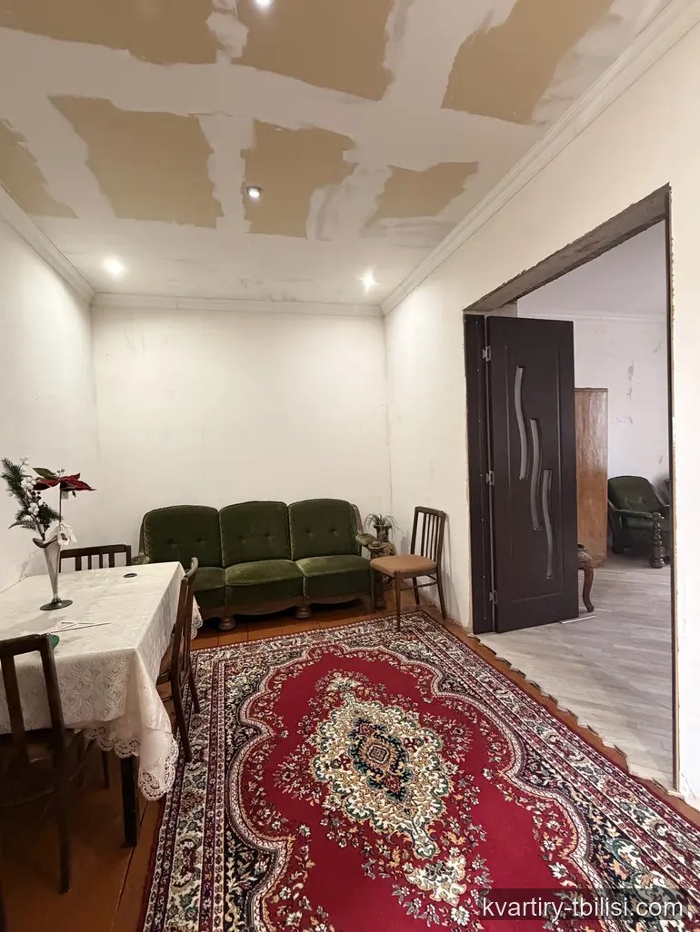 იყიდება 10 ოთახიანი სახლი ორთაჭალაში, 217 მ² — 225 000 USD | Tbilisi Homes