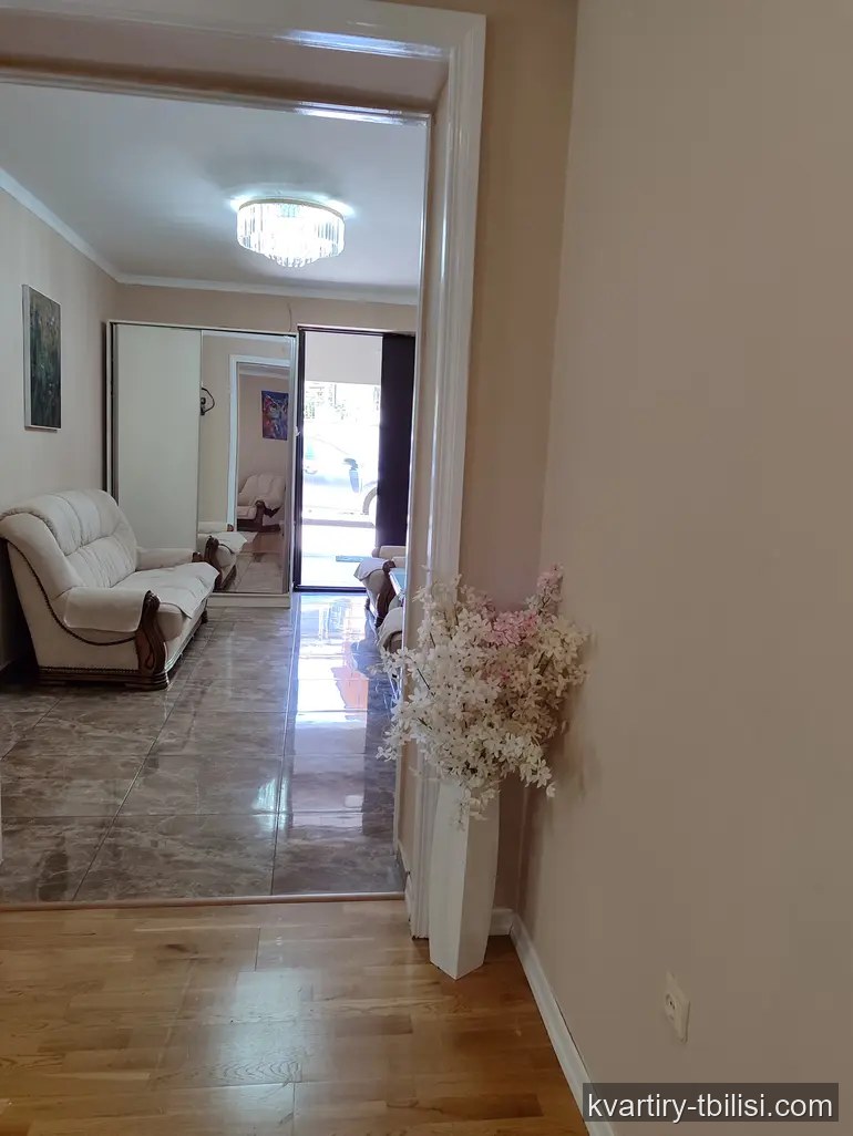 5-bedroom House for sale in Ortachala, Tbilisi, 410 sqm — 450 000 USD | Tbilisi Homes