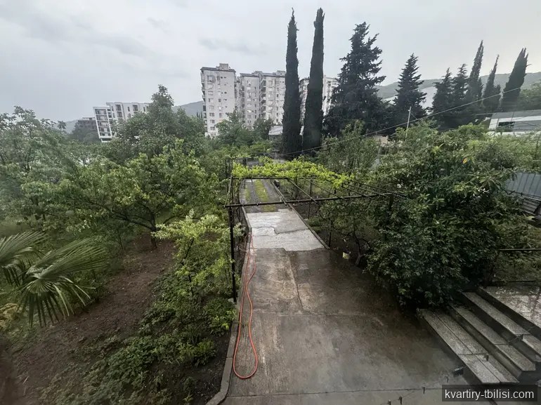 8-bedroom House for sale in Ortachala, Tbilisi, 895 sqm — 380 000 USD | Tbilisi Homes