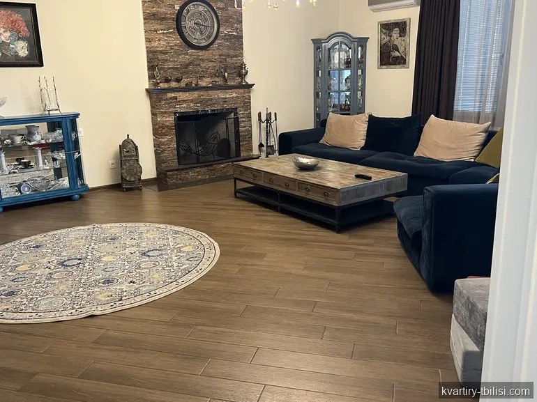 9-bedroom House for sale in Ortachala, Tbilisi, 350 sqm — 800 000 USD | Tbilisi Homes