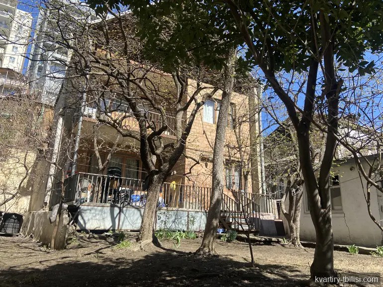 7-комнатный дом на Сабуртало — 245 000 USD | Tbilisi Homes