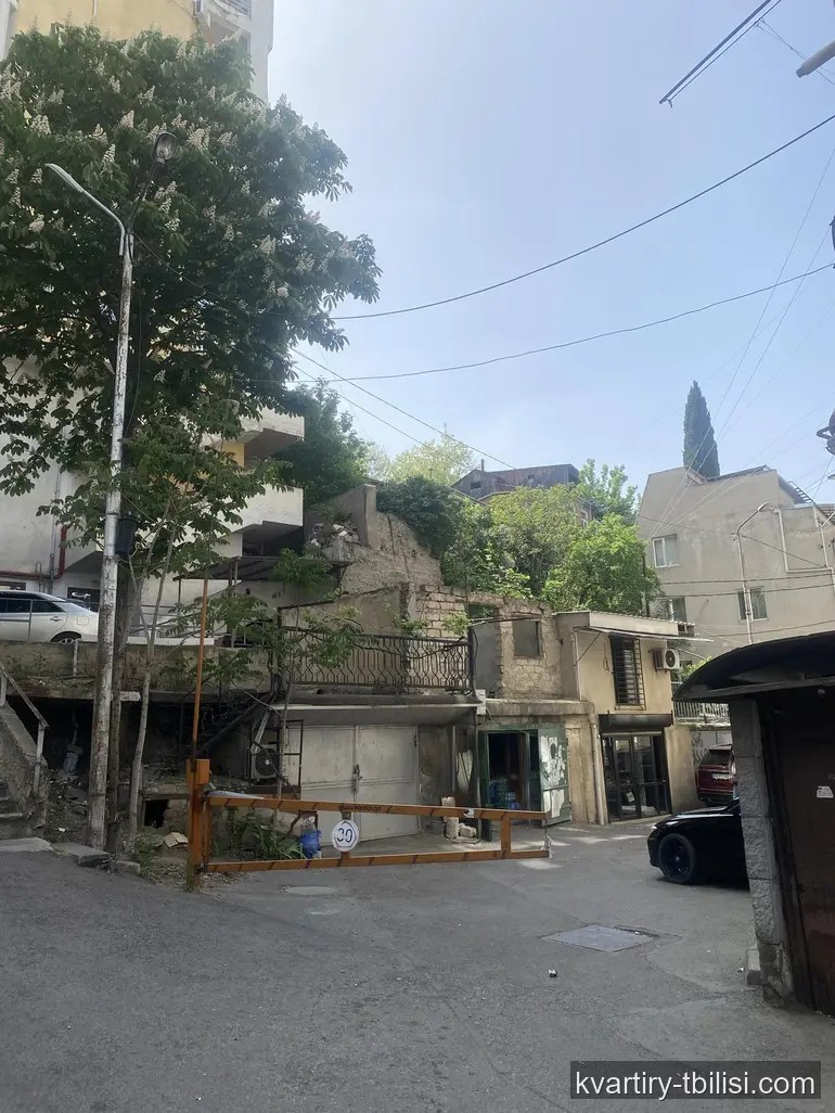 8-bedroom House for sale in Saburtalo, Tbilisi, 411 sqm — 534 300 USD | Tbilisi Homes