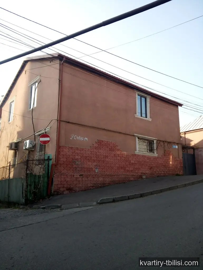 9 ოთახიანი ბინა