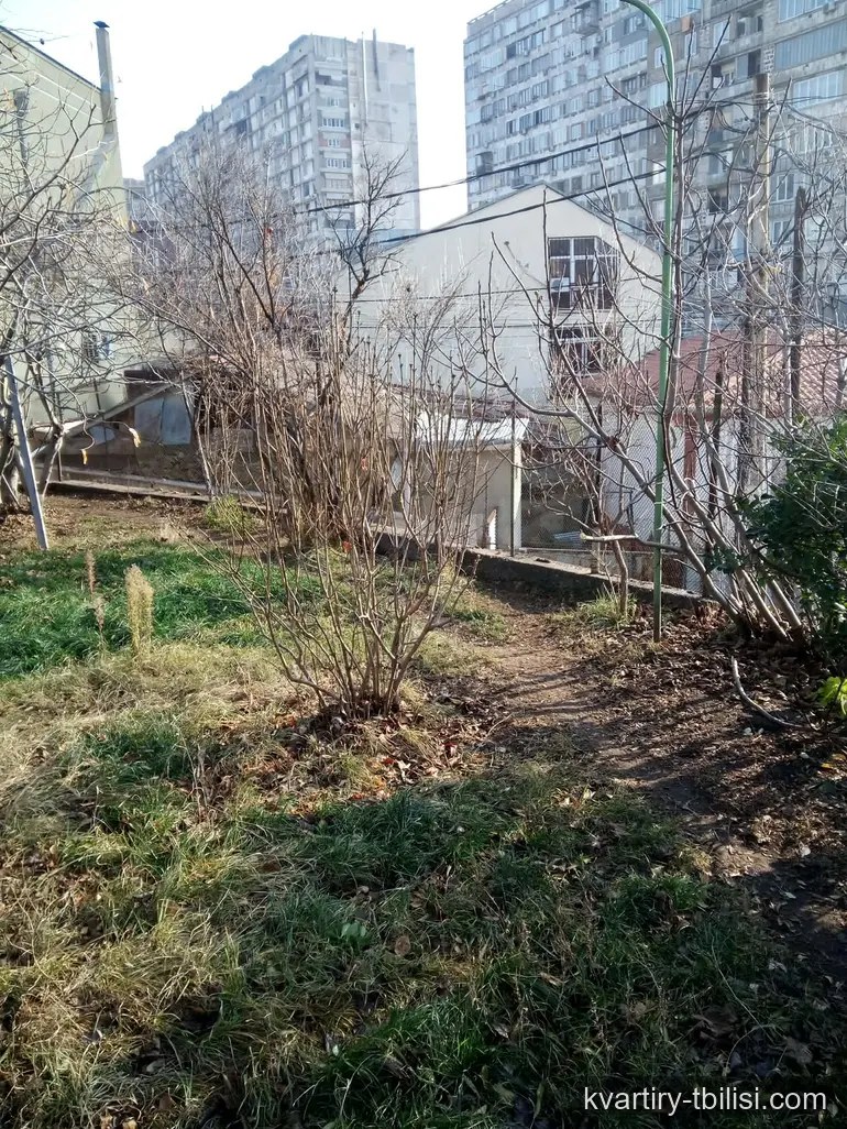 9-комнатный дом на Сабуртало — 1 100 000 USD | Tbilisi Homes