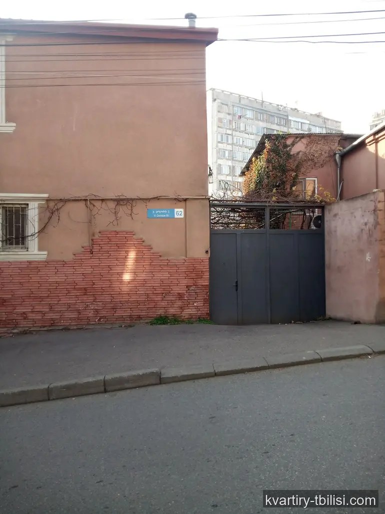 9-комнатный дом на Сабуртало — 1 100 000 USD | Tbilisi Homes