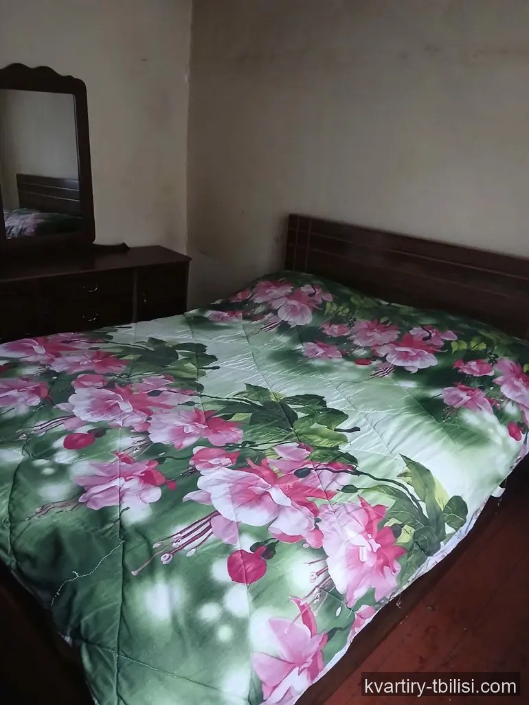 იყიდება 4 ოთახიანი სახლი სამგორში, 350 მ² — 95 000 USD | Tbilisi Homes