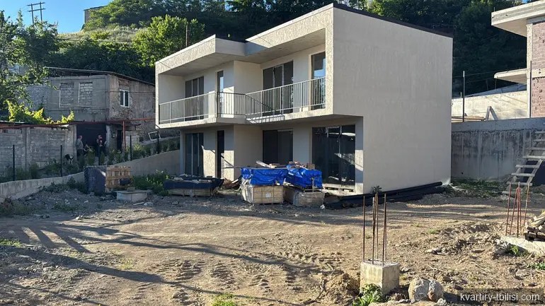 5-bedroom House for sale in Sanzona, Tbilisi, 215 sqm — 200 000 USD | Tbilisi Homes