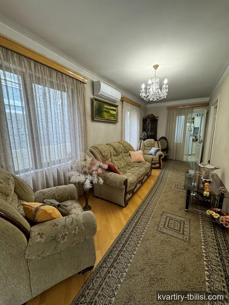 7-bedroom House for sale in Sanzona, Tbilisi, 200 sqm — 170 000 USD | Tbilisi Homes