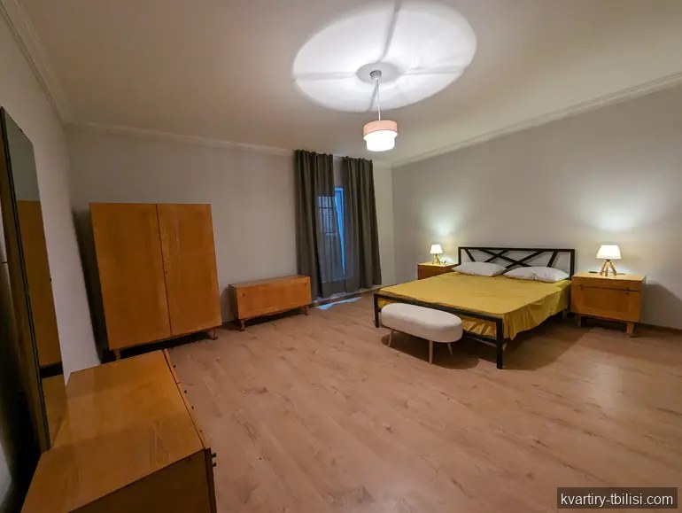 იყიდება 8 ოთახიანი სახლი სანზონაში, 290 მ² — 300 000 USD | Tbilisi Homes