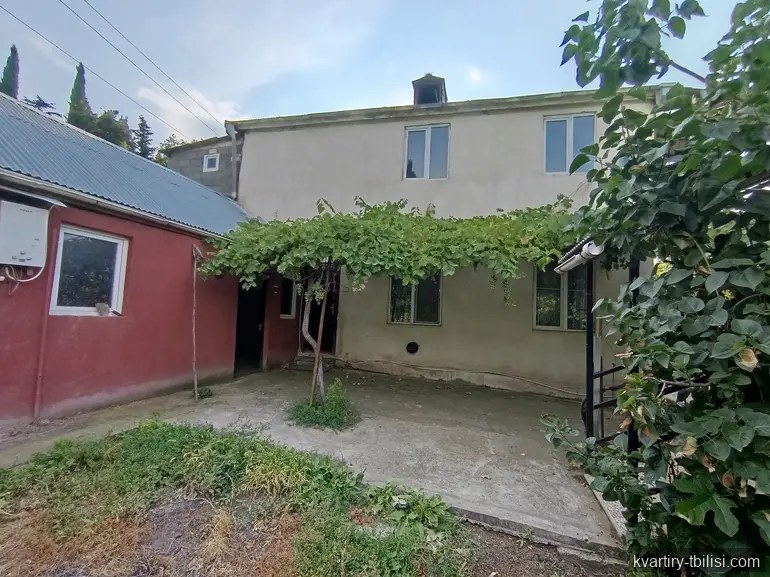 11-bedroom House for sale in Tbilisi, Tbilisi, 1600 sqm — 400 000 USD | Tbilisi Homes