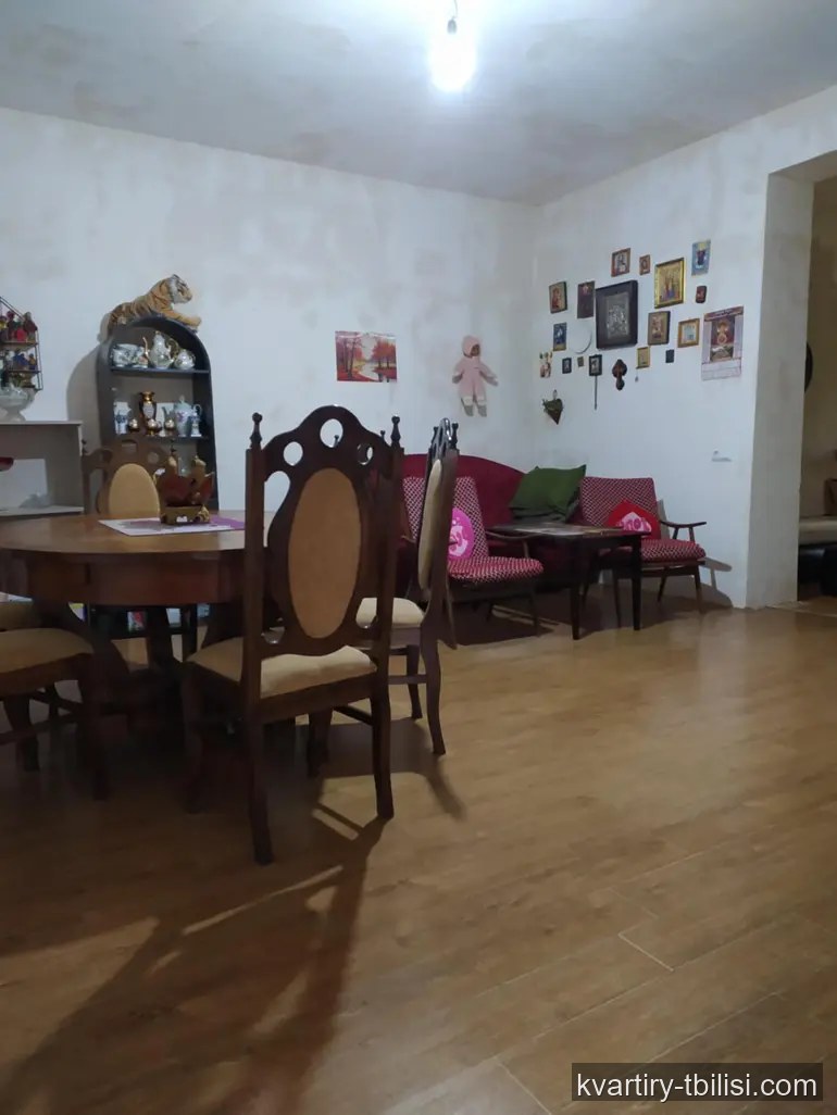 იყიდება 4 ოთახიანი სახლი თბილისში, 500 მ² — 175 000 USD | Tbilisi Homes