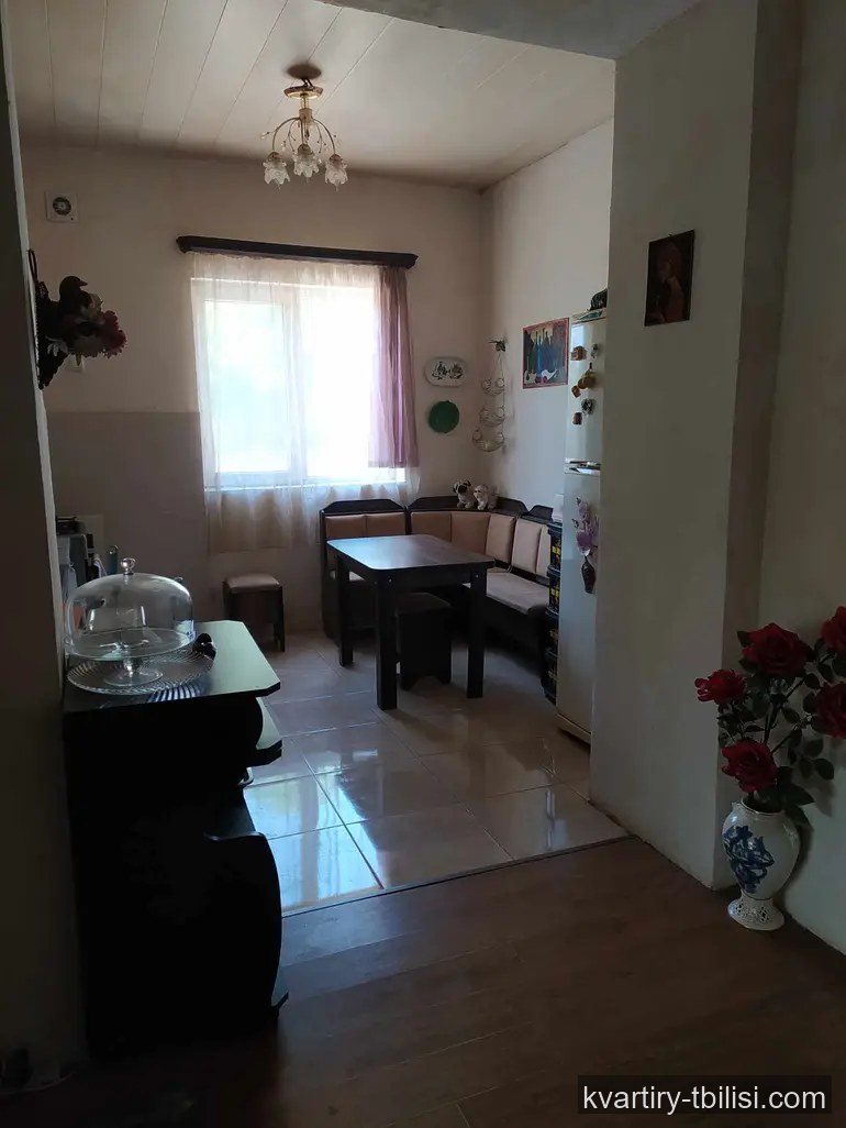 იყიდება 4 ოთახიანი სახლი თბილისში, 500 მ² — 175 000 USD | Tbilisi Homes