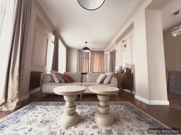 8-bedroom House for sale in Tbilisi, Tbilisi, 330 sqm — 420 000 USD | Tbilisi Homes