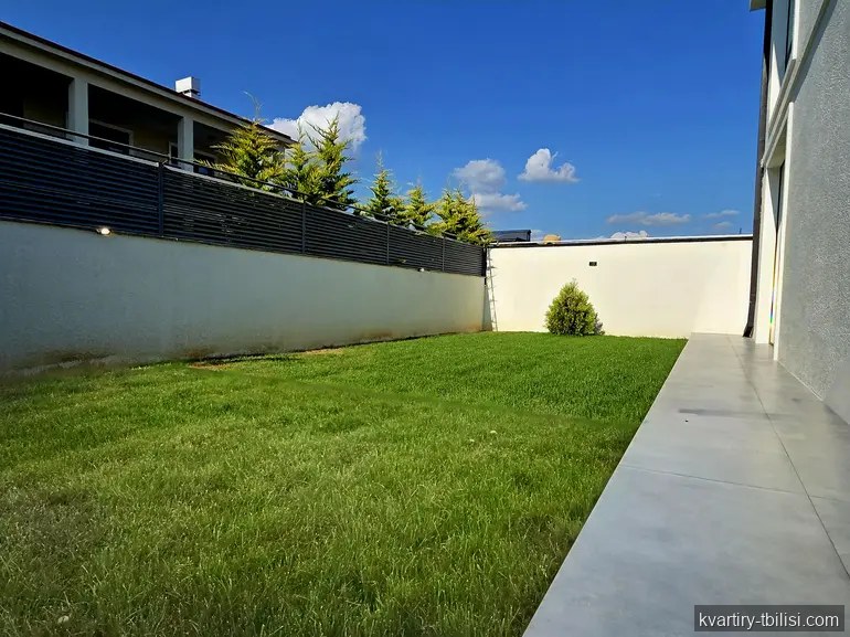 8-bedroom House for sale in Tbilisi, Tbilisi, 350 sqm — 580 000 USD | Tbilisi Homes