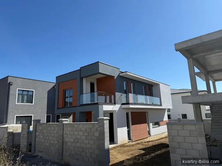 8-bedroom House for sale in Tbilisi, Tbilisi, 220 sqm — 370 000 USD | Tbilisi Homes