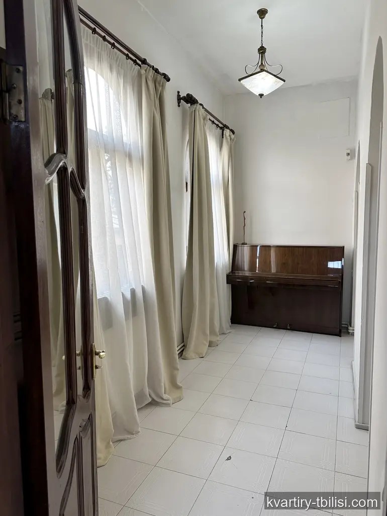 5-комнатный дом в Сололаки — 325 000 USD | Tbilisi Homes