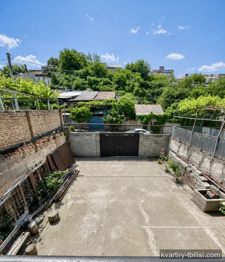 10-комнатный дом в Сванетском квартале — 350 000 USD | Tbilisi Homes