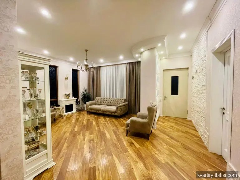 იყიდება 8 ოთახიანი სახლი თემქაზე, 345 მ² — 300 000 USD | Tbilisi Homes