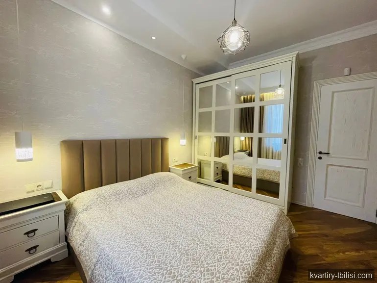 იყიდება 8 ოთახიანი სახლი თემქაზე, 345 მ² — 300 000 USD | Tbilisi Homes