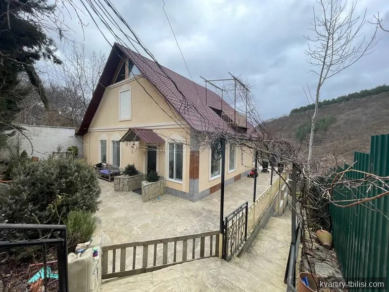 11-bedroom House for sale in Tskneti, Tbilisi, 300 sqm — 350 000 USD | Tbilisi Homes