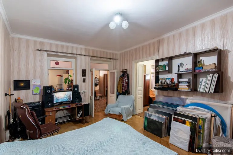 იყიდება 4 ოთახიანი სახლი ვაკეში, 135 მ² — 155 000 USD | Tbilisi Homes