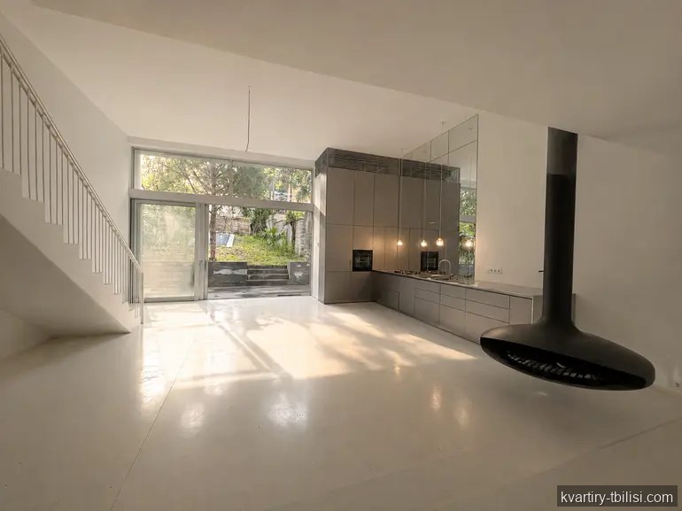 იყიდება 7 ოთახიანი სახლი ვაკეში, 310 მ² — 1 800 000 USD | Tbilisi Homes