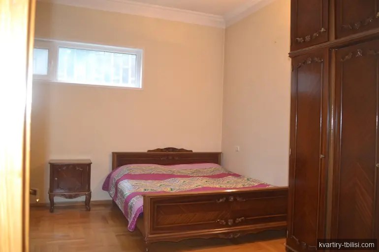 8-комнатный дом в Ваке — 700 000 USD | Tbilisi Homes