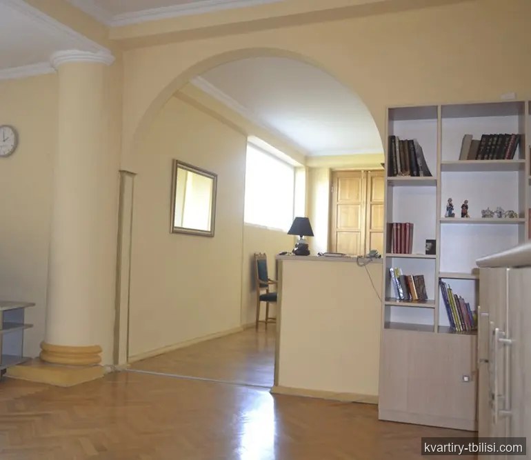 8-комнатный дом в Ваке — 700 000 USD | Tbilisi Homes