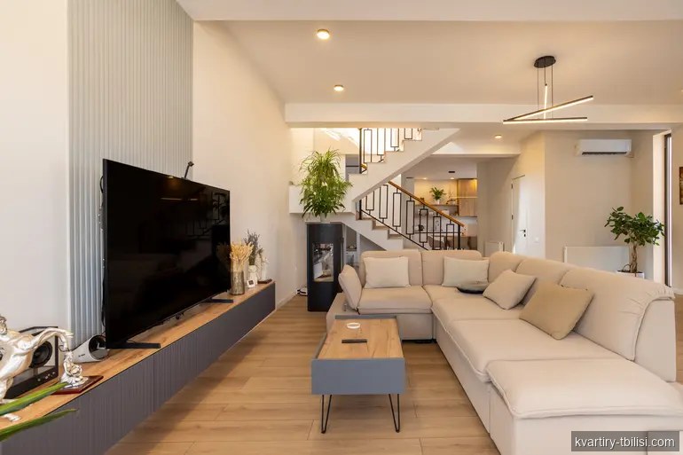 8-комнатный дом в Ваке — 480 000 USD | Tbilisi Homes