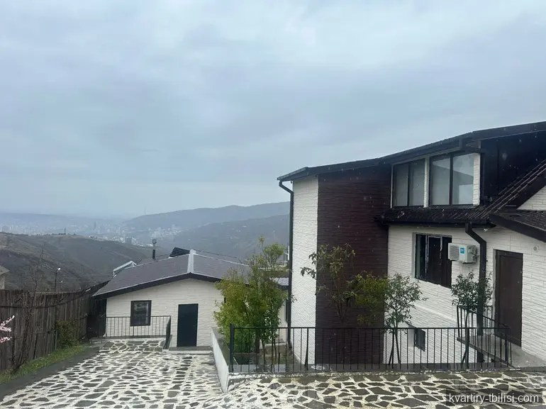 9-комнатный дом в Ваке — 315 000 USD | Tbilisi Homes