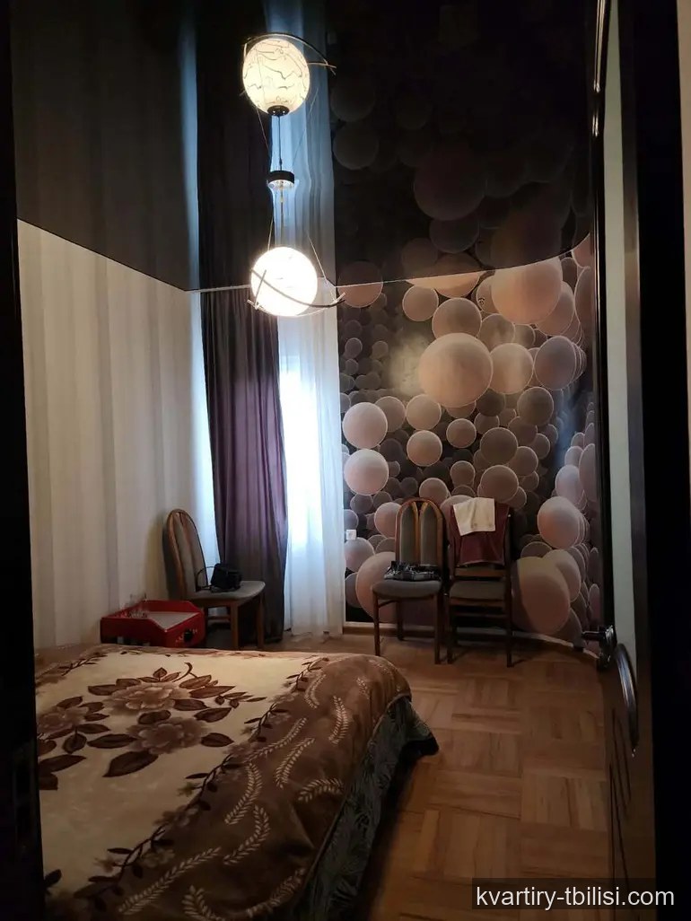 იყიდება 11 ოთახიანი სახლი ვარკეთილში, 600 მ² — 360 000 USD | Tbilisi Homes