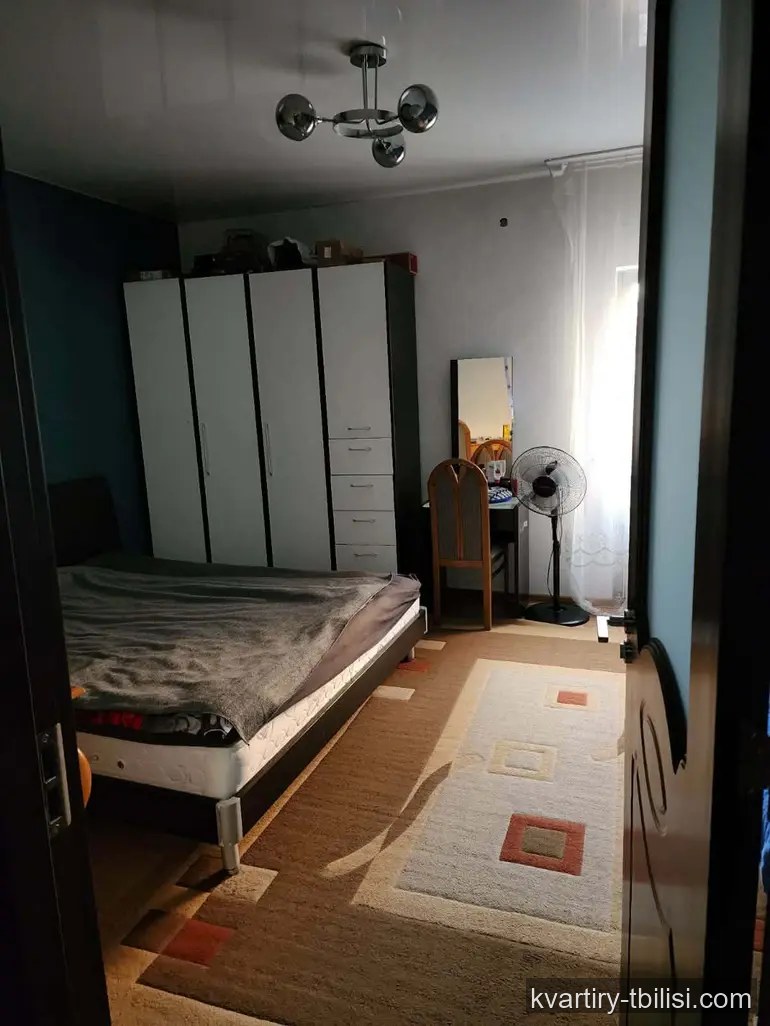 იყიდება 11 ოთახიანი სახლი ვარკეთილში, 600 მ² — 360 000 USD | Tbilisi Homes