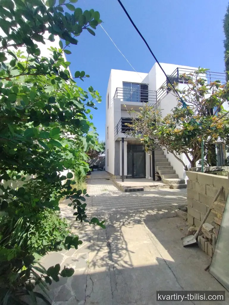 8-bedroom House for sale in Varketili, Tbilisi, 180 sqm — 170 000 USD | Tbilisi Homes