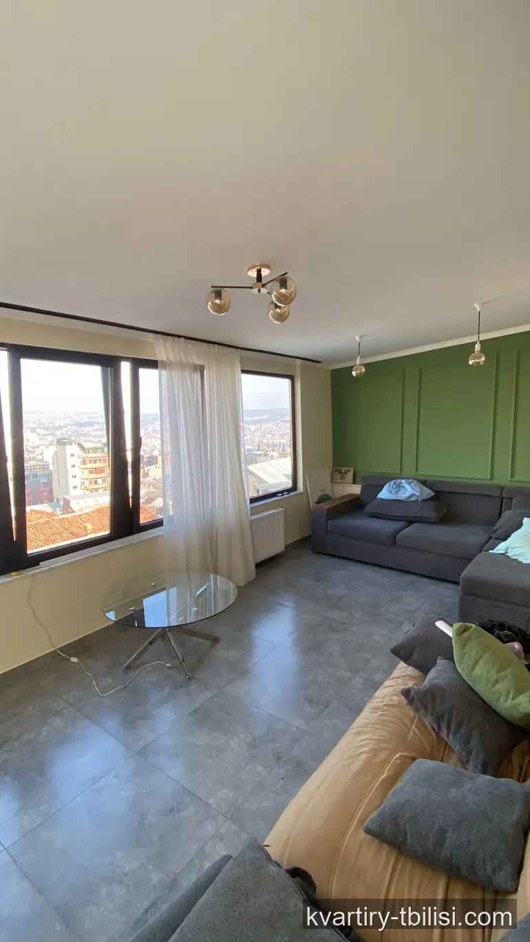 იყიდება 10 ოთახიანი სახლი ვერაზე, 300 მ² — 450 000 USD | Tbilisi Homes