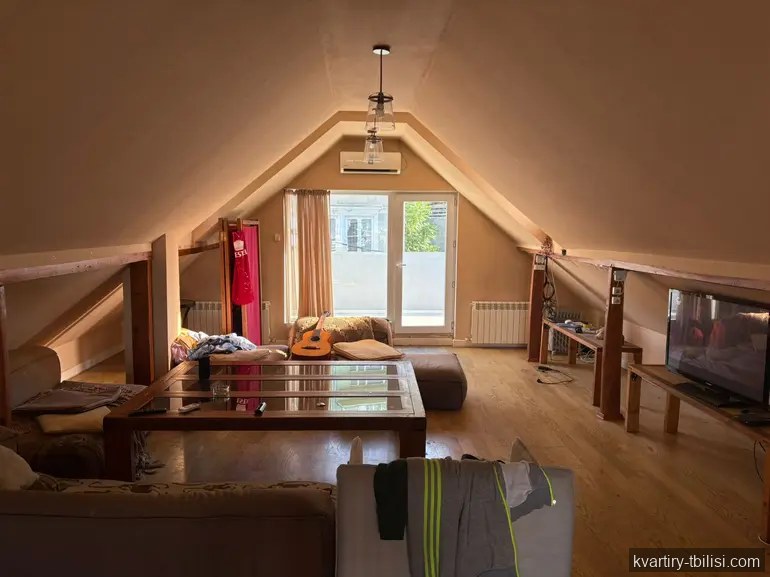 9-bedroom House for sale in Vera, Tbilisi, 400 sqm — 850 000 USD | Tbilisi Homes