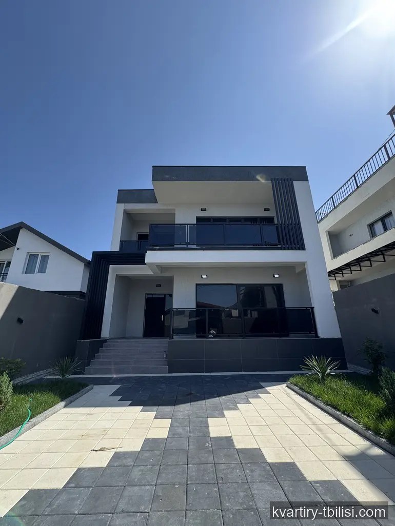 10-bedroom House for sale in Ivertubani, Tbilisi, 178 sqm — 260 000 USD | Tbilisi Homes