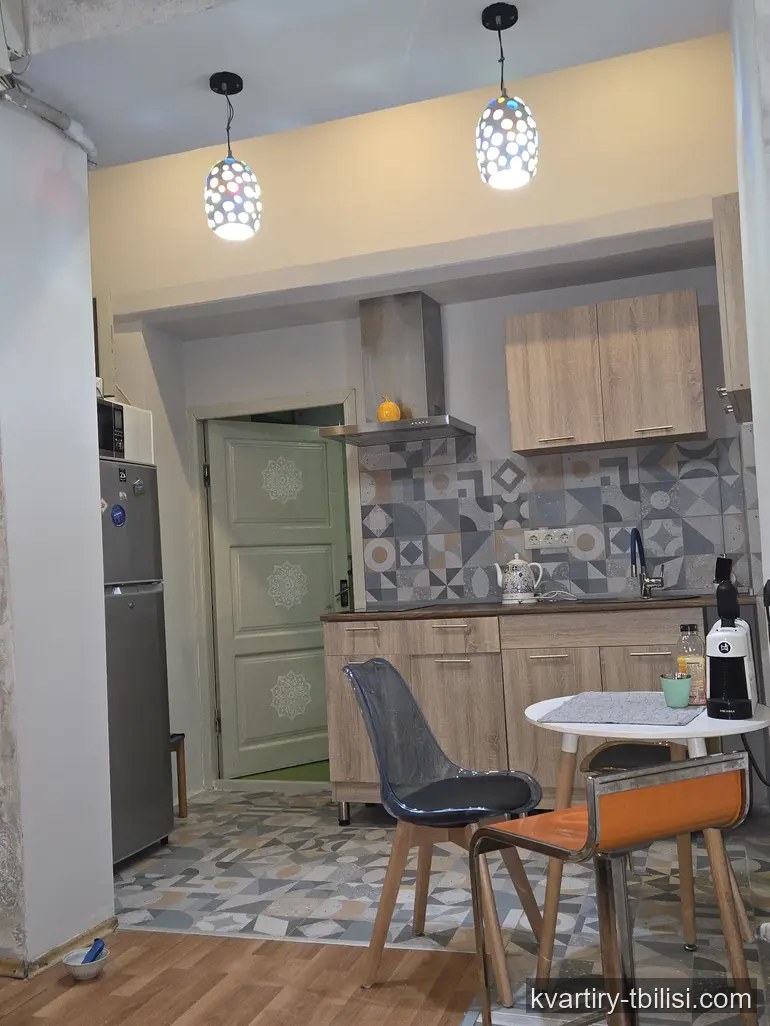 3-bedroom Apartment for rent in Abanotubani, Tbilisi, 65 sqm, floor 1/2 — 700 USD/month | Tbilisi Homes